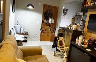 Imagem: O apartamento possui 2 Dormitórios, 1 Banheiro, 1 Vaga na garagem