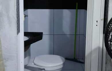 Imagem 3: Vende-se casa com 2 quartos na avenida Teodomiro de castro próximo a rua tulipa