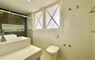 Imagem 8: Casa sensacional com piscina em condomínio fechado no Guarujá