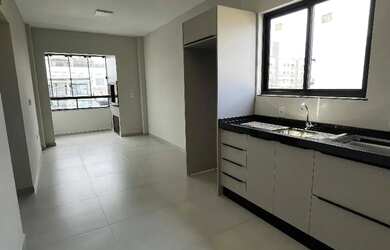 Imagem: O apartamento possui 2 Dormitórios e está localizado em São