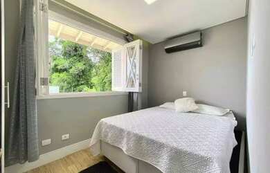 Imagem 4: Casa sensacional com piscina em condomínio fechado no Guarujá