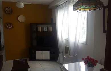 Imagem: O apartamento possui 1 Dormitório, 1 Banheiro, 1 Vaga na garagem