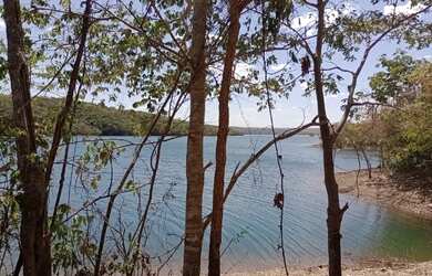 Imagem: A chácara possui 21.000m² de Área e está localizado em