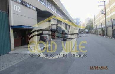 Imagem: O depósito possui 2 Vagas na garagem, 504m² de Área e está