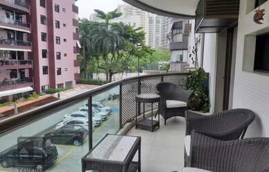 Imagem: O apartamento possui 3 Dormitórios, 2 Banheiros, 2 Vagas na