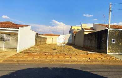 Imagem 3: Lote/Terreno para venda possui 250 metros quadrados em Jardim Eliana - Araraquara - SP