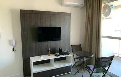 Imagem: O apartamento possui 1 Dormitório, 1 Banheiro, 1 Vaga na garagem