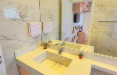 Imagem: A casa possui 4 Dormitórios, 4 Banheiros, 4 Vagas na garagem