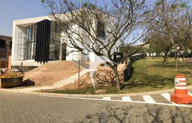 Imagem 4: SANTANA DE PARNAIBA - Casa Padrão - Alphaville