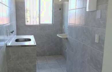 Imagem: O apartamento possui 2 Dormitórios, 1 Banheiro, 1 Vaga na garagem