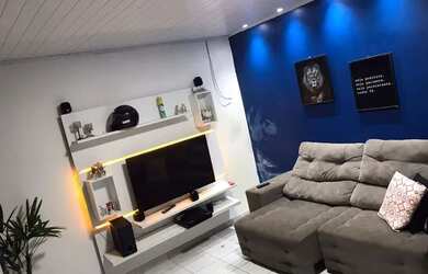 Imagem: A casa possui 3 Dormitórios, 1 Banheiro, 220m² de Área e