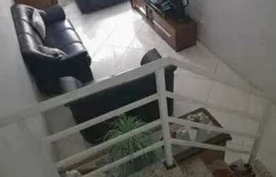 Imagem: A casa possui 2 Dormitórios, 1 Banheiro, 100m² de Área e