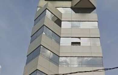 Imagem: O depósito possui 2 Vagas na garagem, 109m² de Área e está