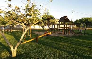 Imagem: O terreno possui 800m² de Área e está localizado em Jatobá