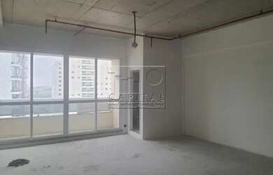 Imagem: O depósito possui 2 Vagas na garagem e 74m² de Área e está