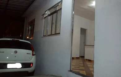 Imagem: A casa possui 1 Dormitório, 1 Banheiro e está localizado