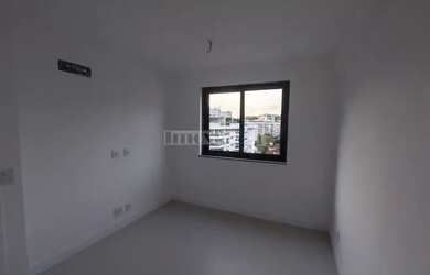 Imagem: O apartamento na cobertura possui 4 Dormitórios, 2 Banheiros