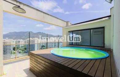 Imagem: O apartamento na cobertura possui 3 Dormitórios, 3 Banheiros