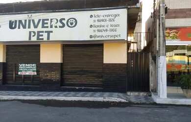 Imagem: A casa possui 2 Dormitórios, 2 Banheiros e 250m² de Área