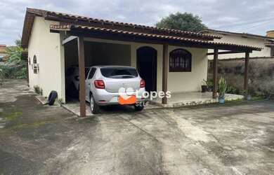 Imagem: A casa possui 2 Dormitórios, 2 Banheiros, 120m² de Área e