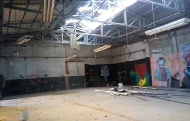 Imagem: O depósito possui 1900m² de Área e está localizado em Cambuci