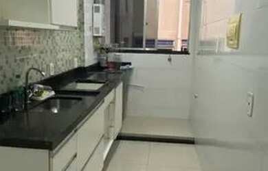 Imagem: O apartamento possui 3 Dormitórios, 1 Banheiro e 1 Vaga na