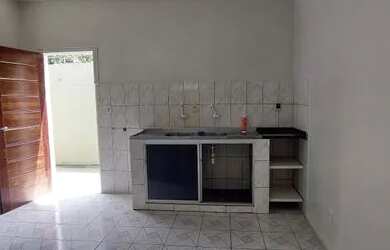 Imagem: A casa possui 2 Dormitórios, 2 Banheiros e está localizado