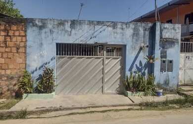 Imagem: A casa possui 2 Dormitórios, 2 Banheiros, 1 Vaga na garagem