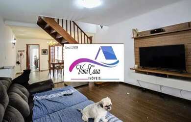 Imagem: A casa possui 2 Dormitórios, 1 Banheiro, 1 Vaga na garagem