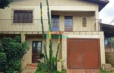 Imagem: A casa possui 2 Dormitórios, 1 Banheiro, 80m² de Área, Imóvel