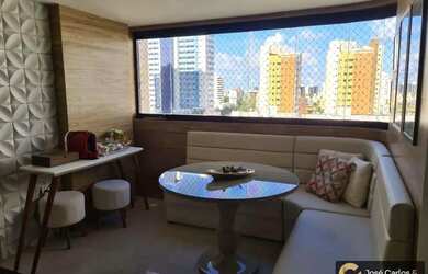 Imagem: O apartamento possui 3 Dormitórios, 4 Banheiros, 2 Vagas na