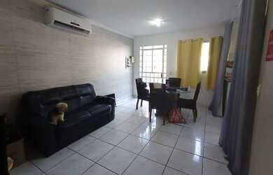 Imagem 8: //Casa com 3 Qrts - Edícula e garagem - Aceita Financiamento