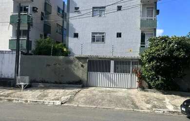 Imagem: O apartamento possui 3 Dormitórios, 2 Banheiros e 75m² de