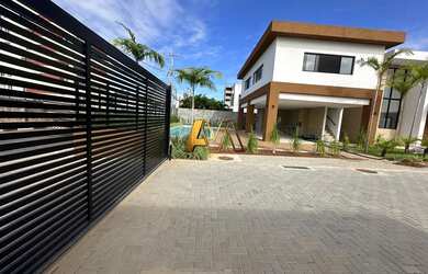 Imagem 4: Casa à venda no bairro BURAQUINHO - Lauro de Freitas/BA