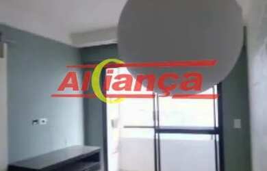 Imagem: O apartamento possui 3 Dormitórios, 1 Banheiro, 2 Vagas na