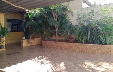 Imagem 2: SRES QD 02 Casa com 4 quartos, edícula e garagem coberta aceita imóvel...