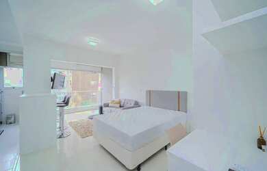 Imagem: O studio possui 1 Dormitório, 1 Banheiro, 1 Vaga na garagem