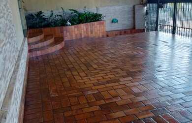 Imagem 16: Casa no Centro de Nova Veneza, localizada na quadra do Museu, uma rua...