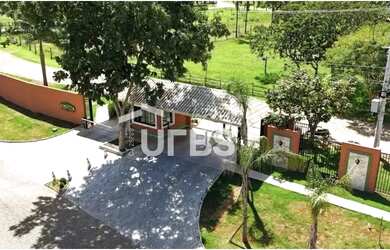 Imagem: O terreno possui 1.110m² de Área e está localizado em Senador