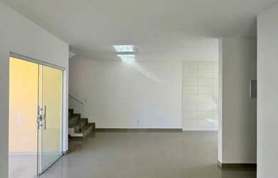 Imagem 8: Casa a venda no Arco do Triunfo 4 quartos Quintal amplo Nascente