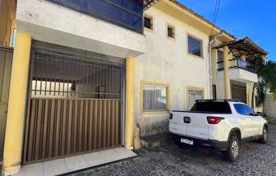 Imagem: A casa em condomínio possui 3 Dormitórios, 4 Banheiros, 2