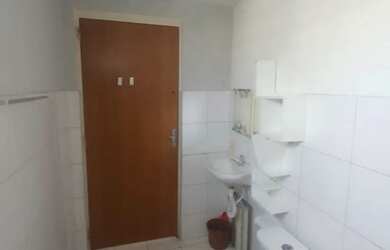 Imagem 4: Vendo Apartamento no 3 andar 2 quartos, sala, cozinha e banheiro / Monte...