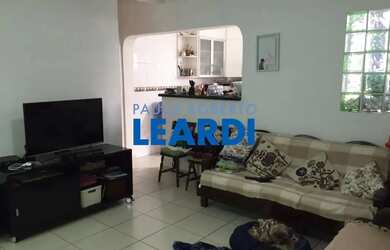 Imagem: A casa em condomínio possui 3 Dormitórios, 3 Banheiros, 4