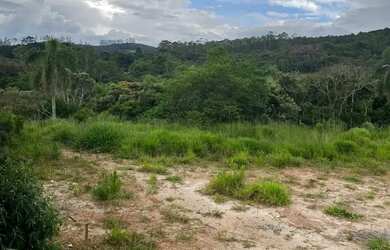 Imagem: O terreno possui 1.000m² de Área e está localizado em Centro