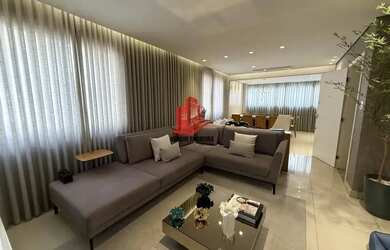 Imagem: O apartamento possui 4 Dormitórios, 4 Banheiros, 3 Vagas na