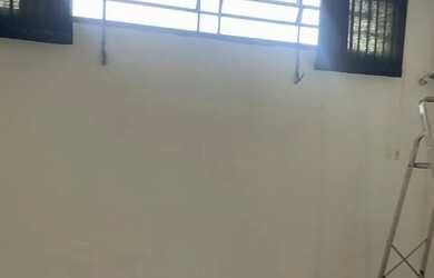 Imagem: A casa possui 1 Dormitório, 2 Banheiros, 35m² de Área e