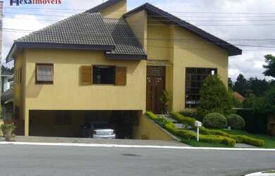 Imagem: A casa em condomínio possui 4 Dormitórios, 5 Banheiros, 5