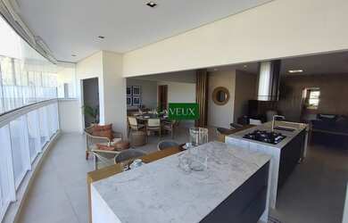 Imagem: O apartamento possui 4 Dormitórios, 1 Banheiro, 2 Vagas na