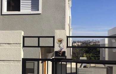 Imagem: A casa em condomínio possui 2 Dormitórios, 2 Banheiros, 1