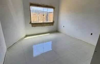 Imagem: A casa possui 2 Dormitórios, 1 Banheiro e está localizado